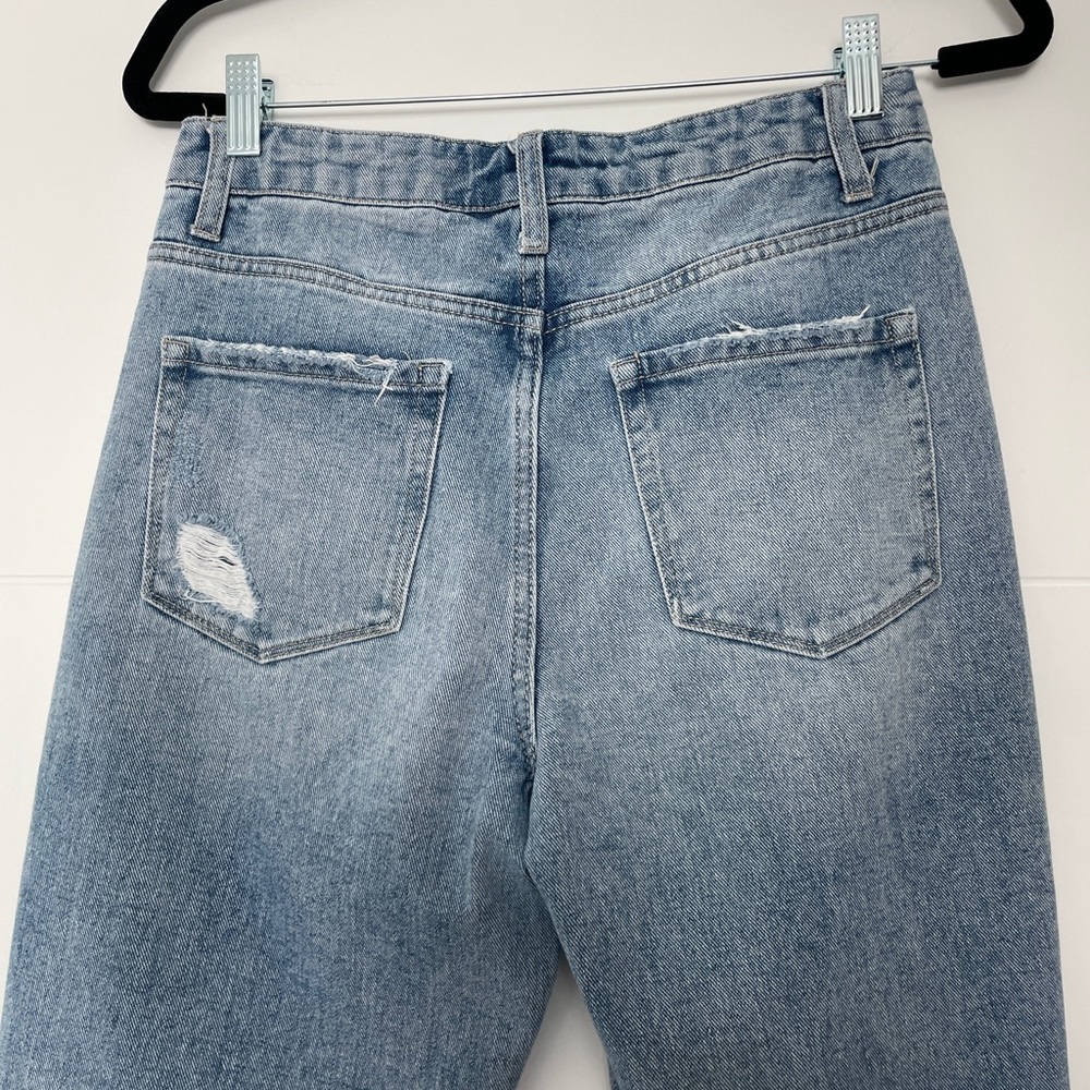 Vervet by Flying Monkey High Rise Button Fly Distressed Mom Jeans | Size 27 - Picture 13 of 15